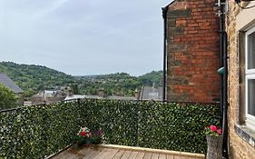 Matlock Maisonette